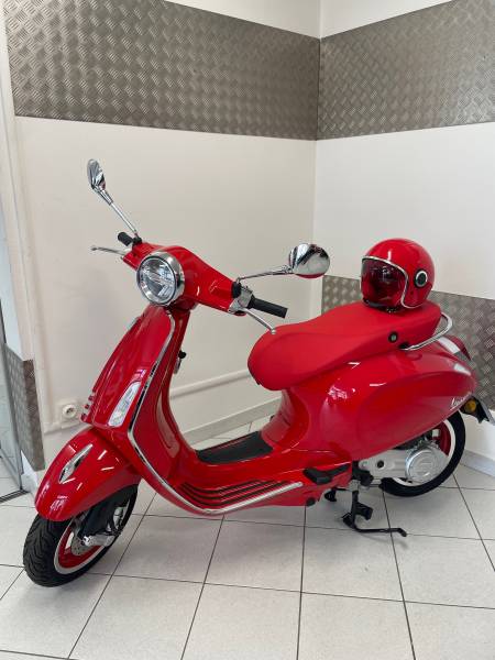 Occasion scooter Vespa Primavera 50 à Ollioules dans le var