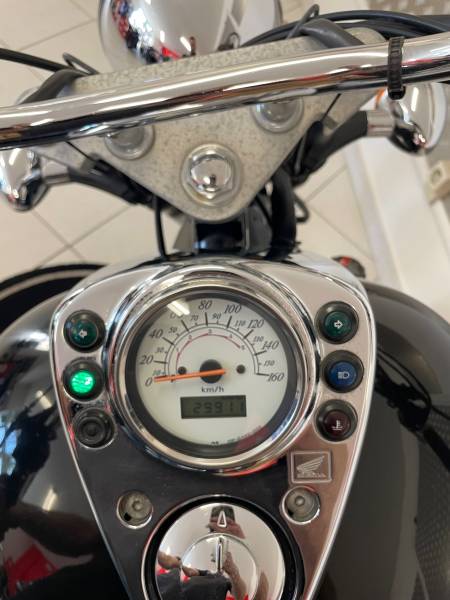 Honda Shadow 125 occasion à La Seyne sur mer 