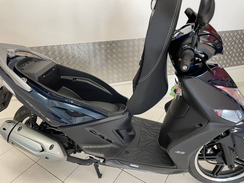 Vente scooter 125 à Bandol