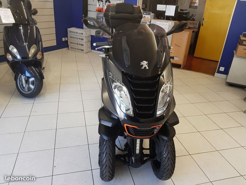 Scooter 3 roues d'occasion Peugeot Métropolis 400 RS