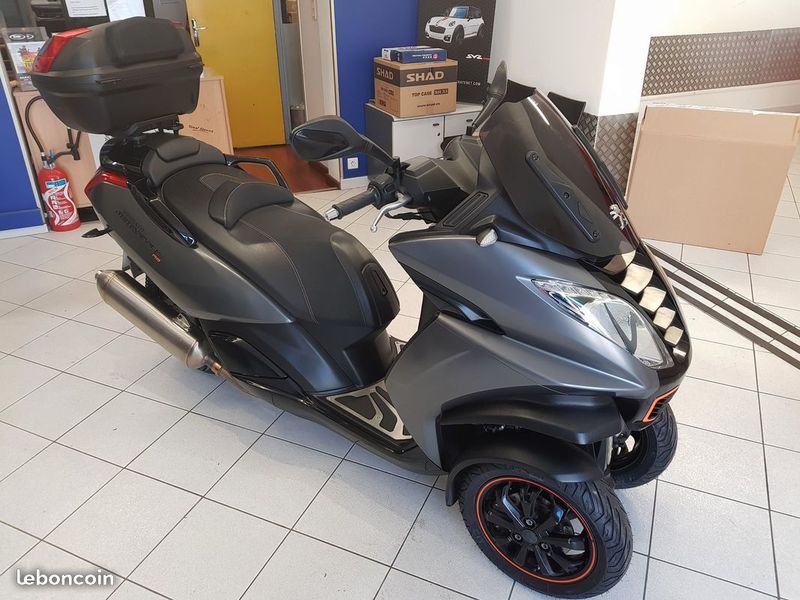 Scooter 3 roues d'occasion Peugeot Métropolis 400 RS