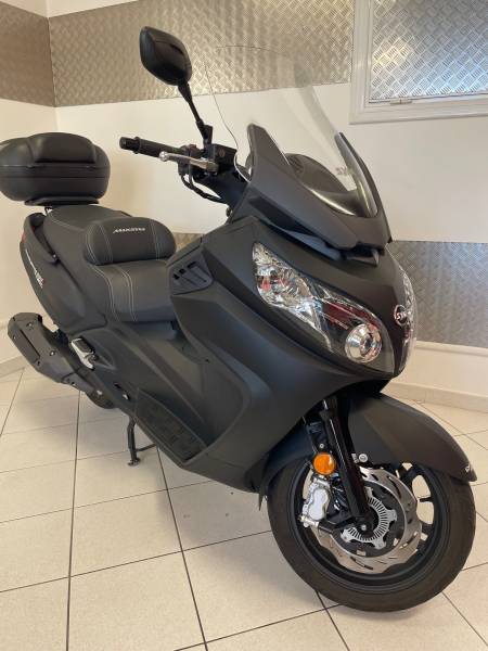 Vente Maxi scooter occasion à Toulon dans le Var