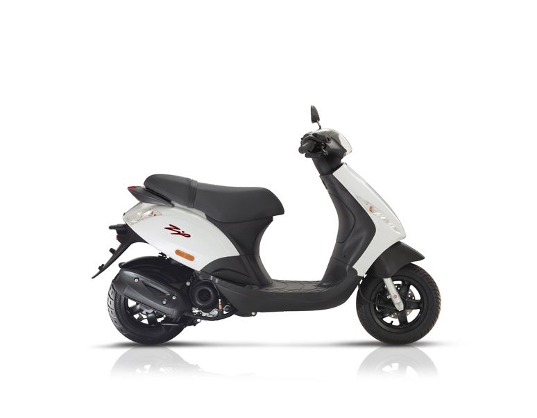 achat scooter neuf piaggio zip 50 à six fours les plages