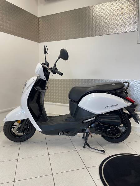 Scooter Sym Mio 50 i d'occasion à Toulon