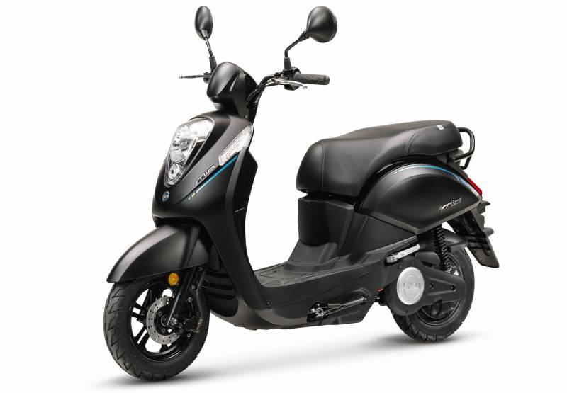 2 roues electrique sym e-mio à six fours les plages
