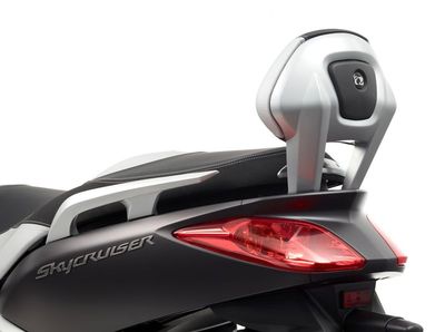 Notre zone d'activité pour ce service Acheter un scooter 3 roues Piaggio MP3 à Saint-Cyr-sur-Mer près de Bandol